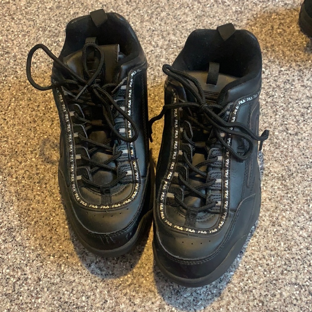 Black Chunky Filas